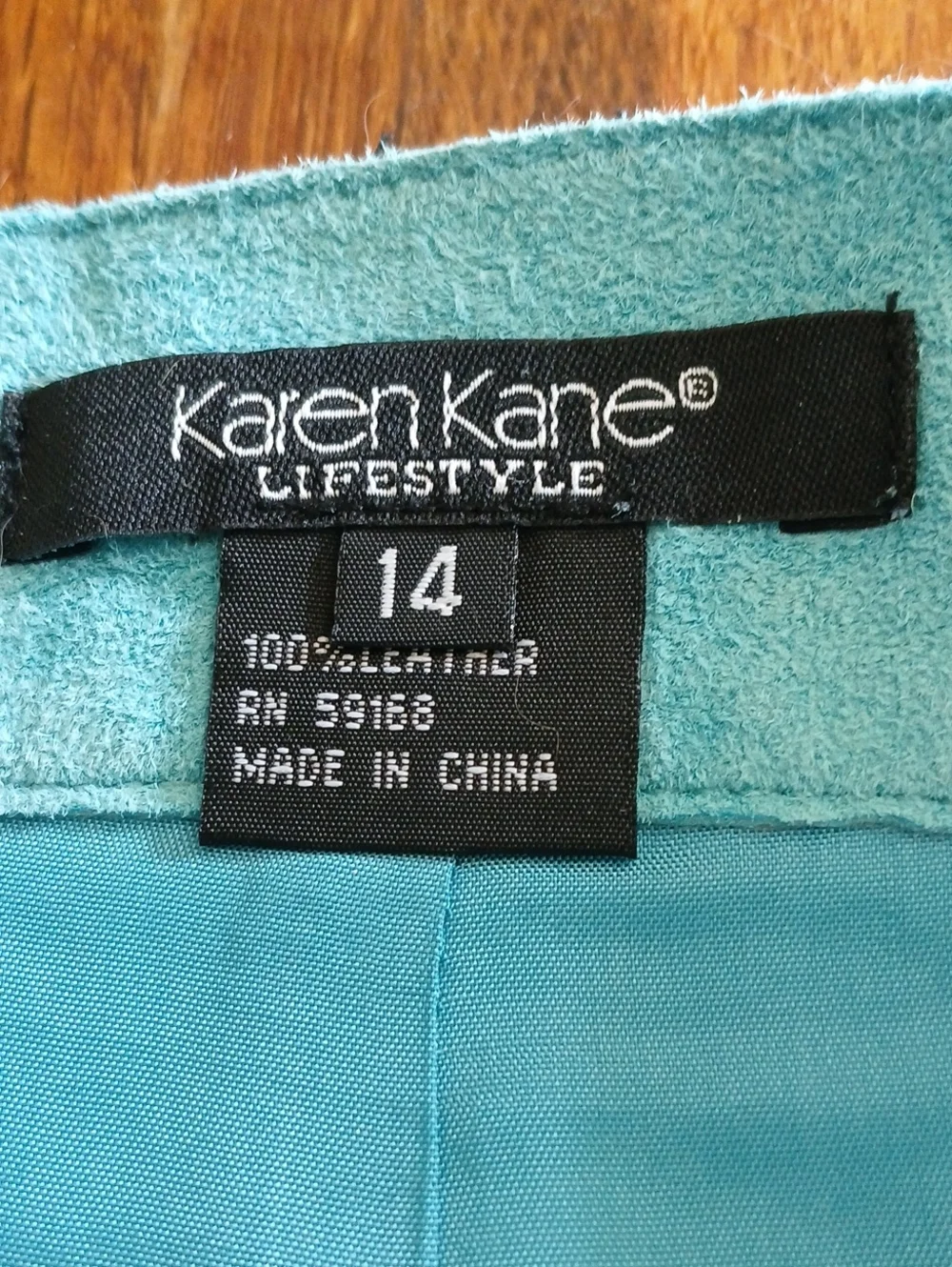 Karen Kane Lifestyle Suede Cargo Skirt - 14